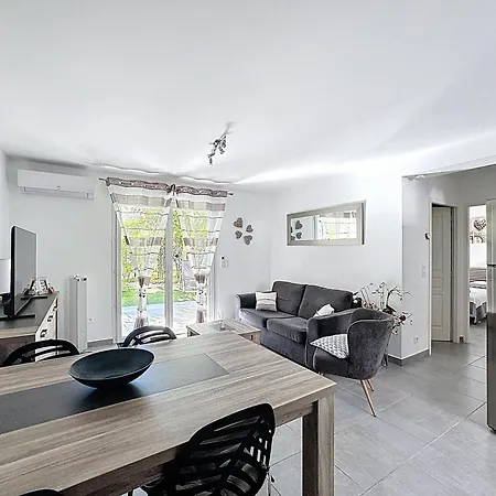 T3 Avec Jardin Prive, Proche Centre-ville De Appartement Calvi (Corsica)